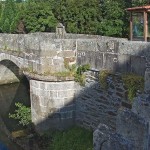 Betanzos, Puente viejo de As Cascas y escudo
